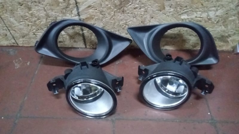 Kit De Neblineros Nissan Versa 2012-2014