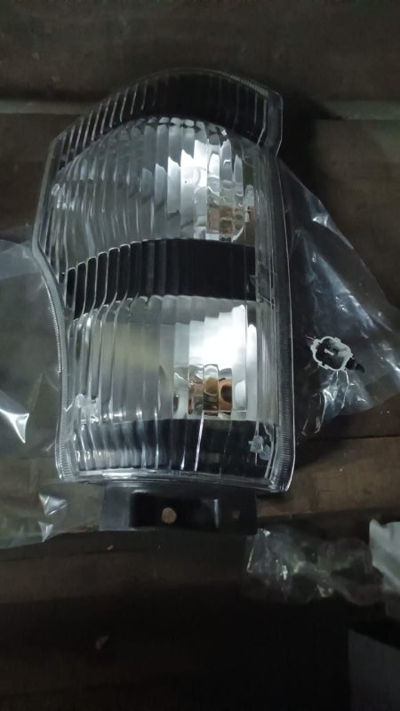 Foco Trasero Izquierdo Chevrolet Npr 2004-2006