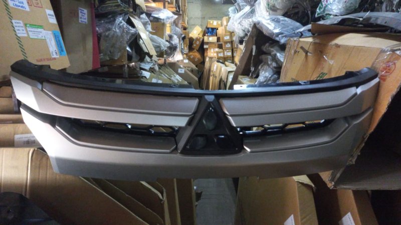 Mascara Mitsubishi L200 2020-2021