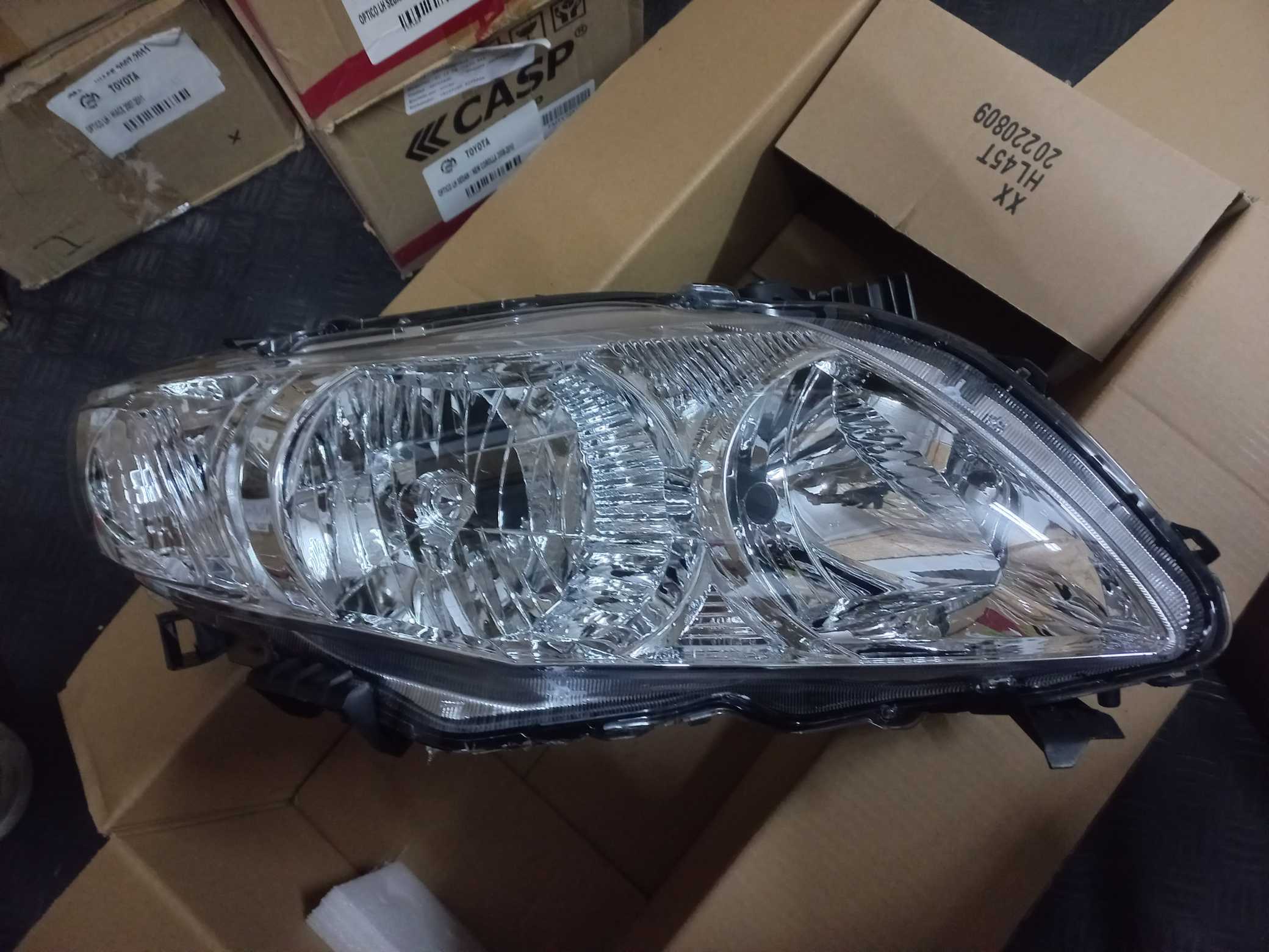 Optico derecho toyota corolla 2008 2009 2010 2011