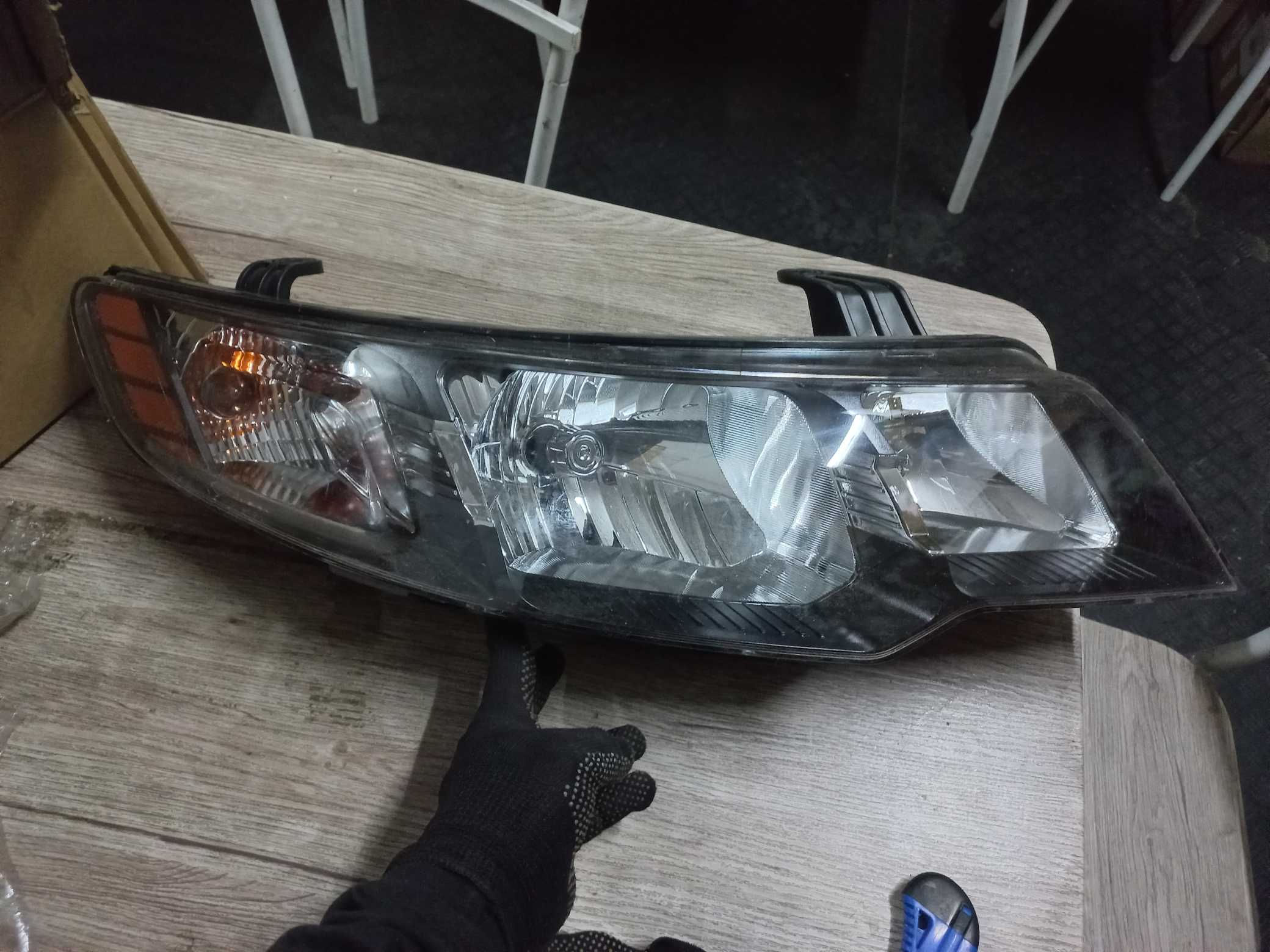 Optico Derecho Kia Cerato 2010-2012