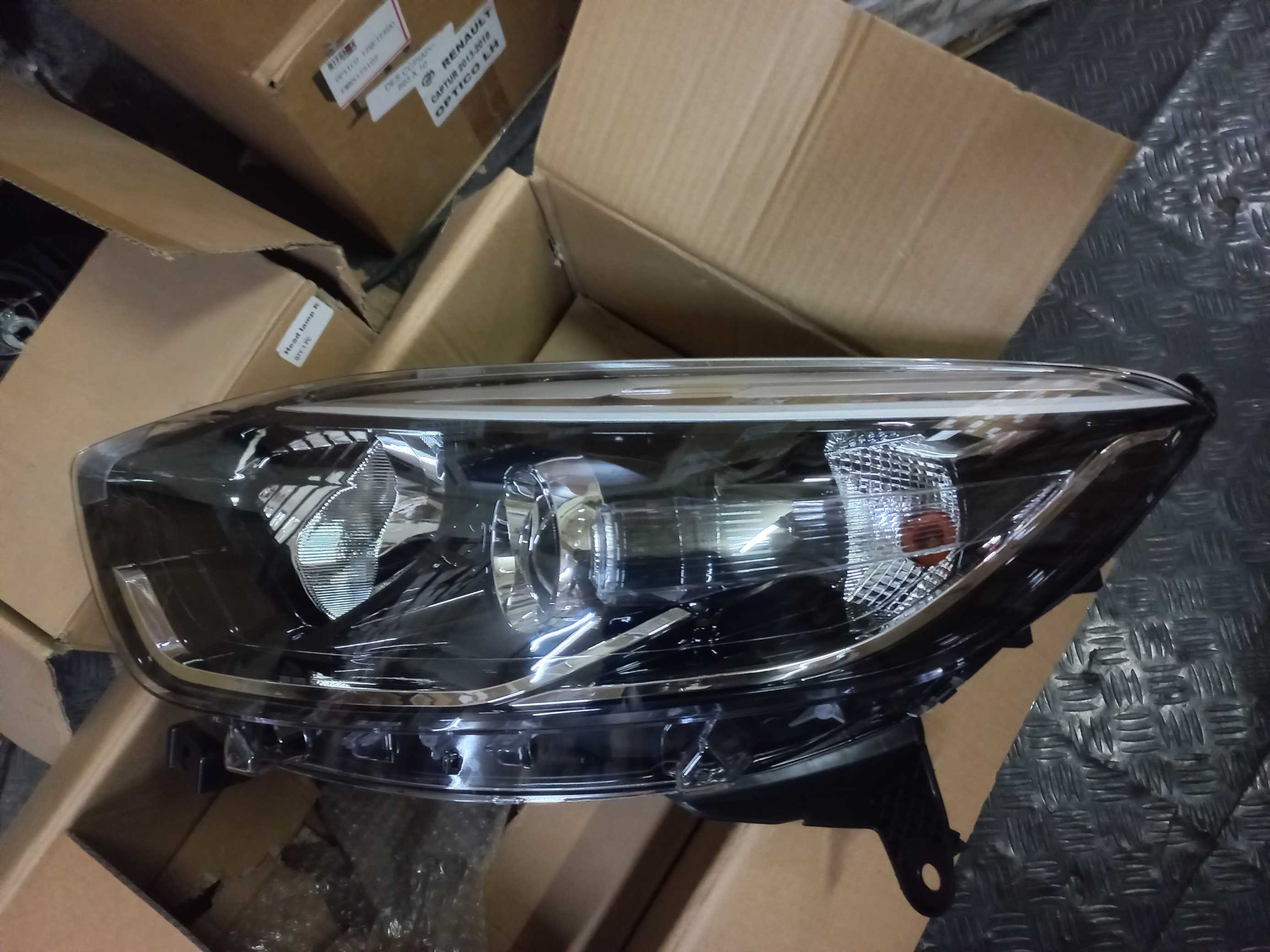 Optico izquierdo renault captur 2013 2014 2015 2016 2017 2018