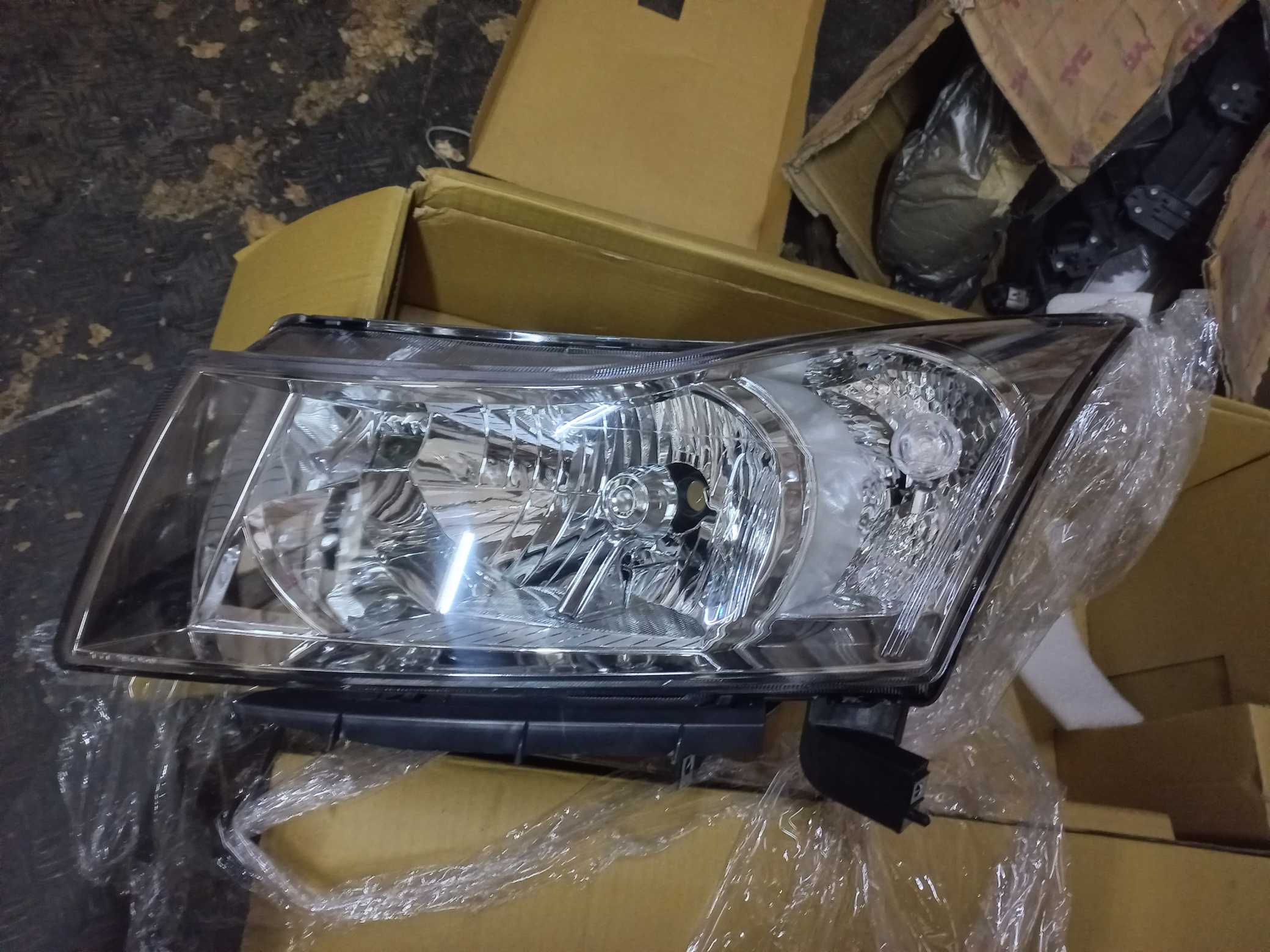 Optico izquierdo chevrolet cruze 2010 2011 2012 2013 2014
