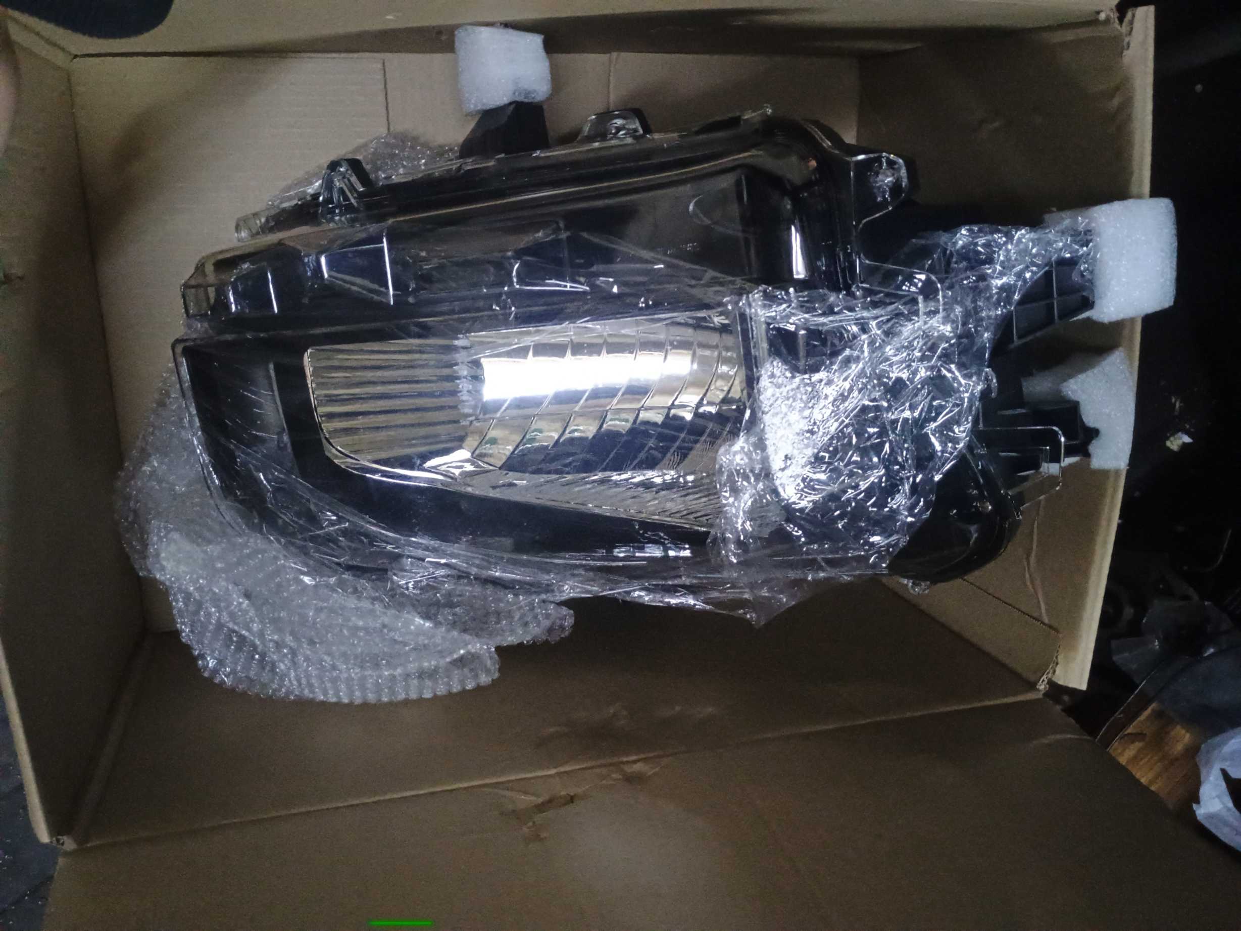 Optico Derecho Mitsubishi L200 2024-2025