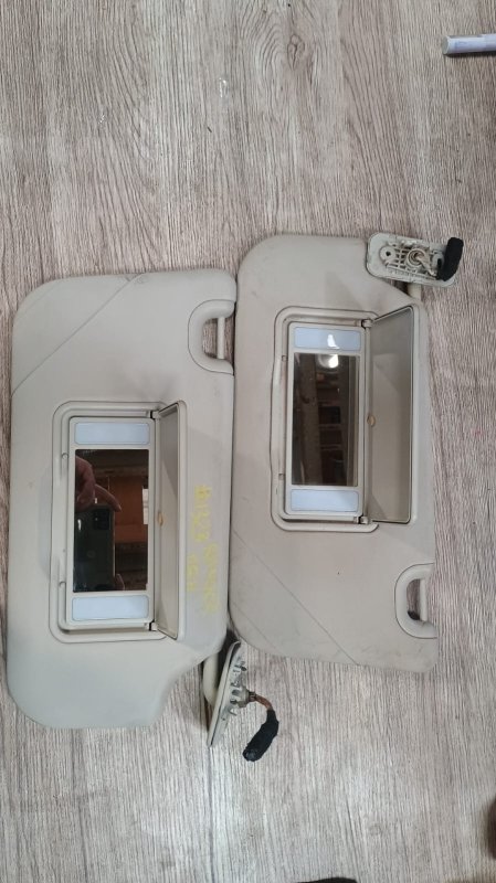 Visera (Sombrilla - Parasol) Izquierda Ford Ranger 2019