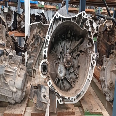 Caja de cambio mecanica nissan qashqai