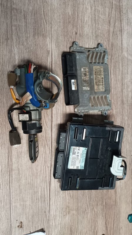 Kit De Encendido (Chapa Llave Modulos Ssangyong Tivoli 2018