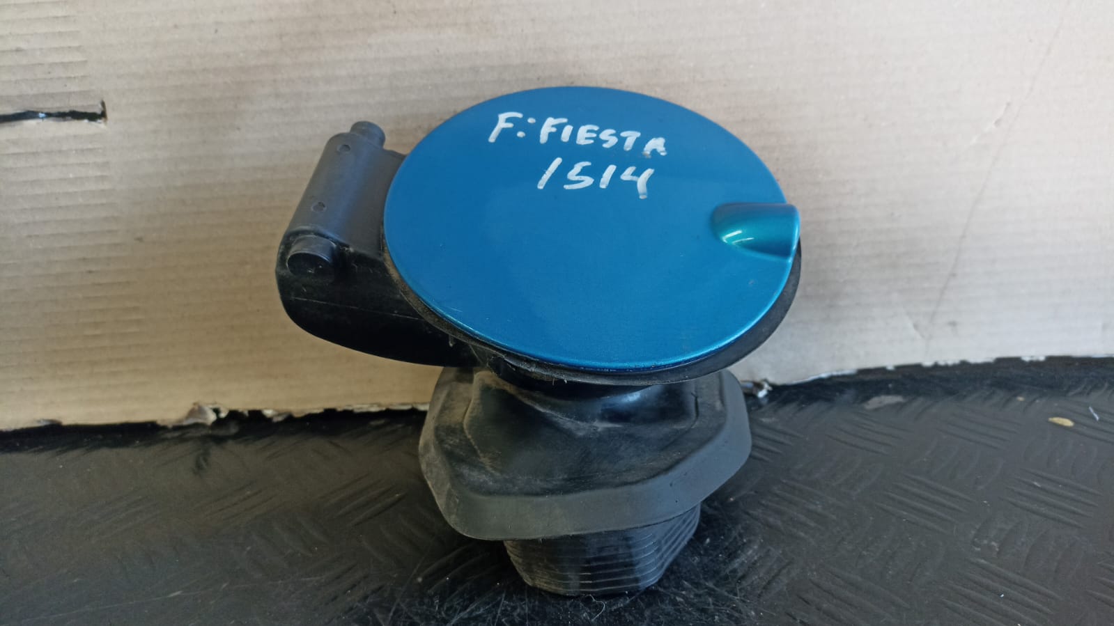 Tapa De Bencina Exterior Ford Fiesta 2015