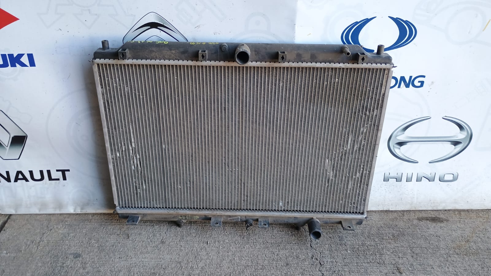 Radiador de agua chevrolet n300