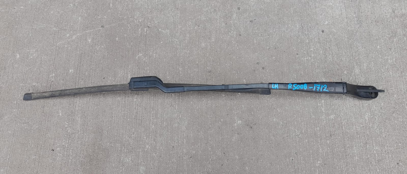 Limpia parabrisa izquierdo (plumillas) peugeot 5008