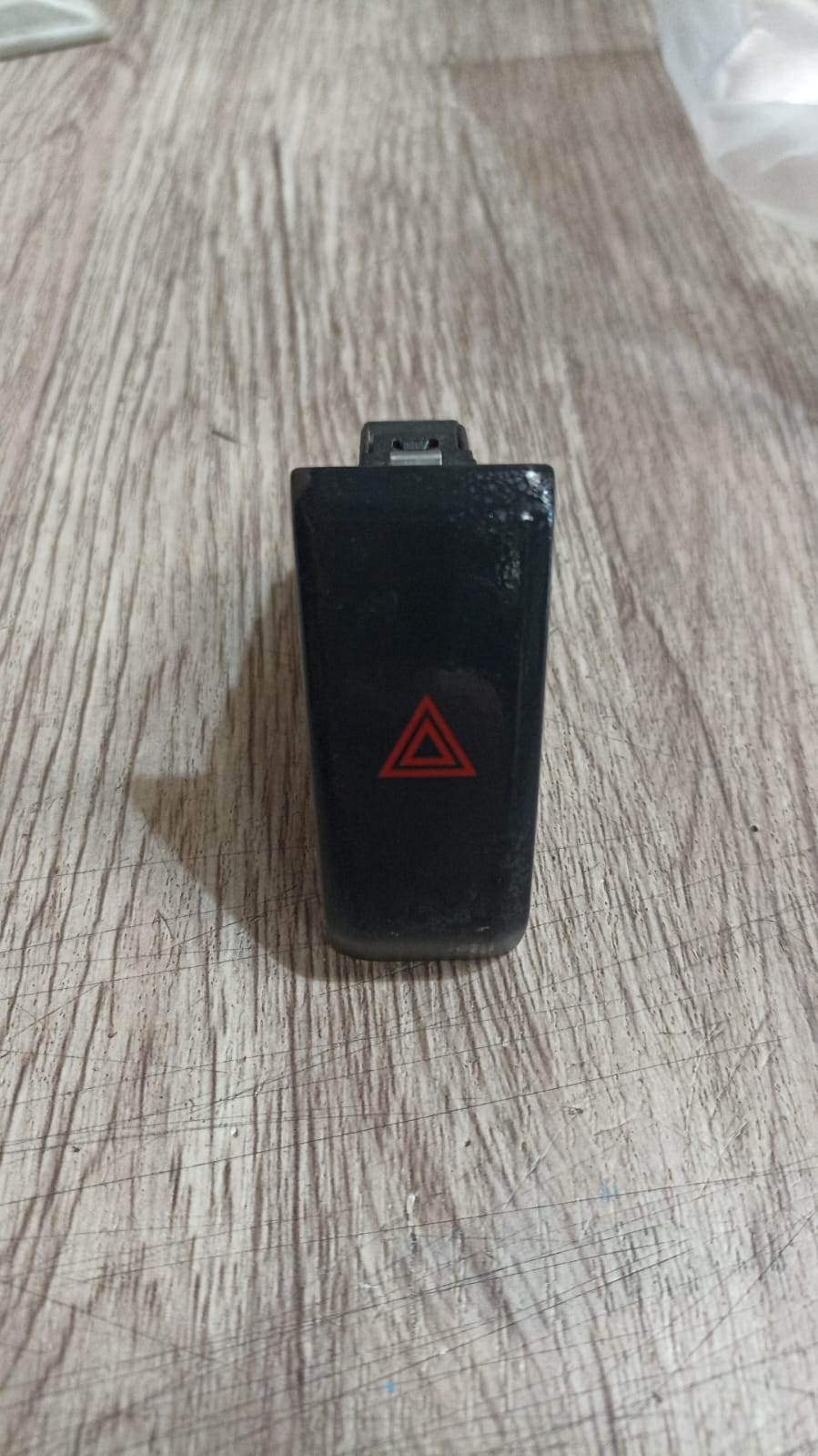 Boton hazard (intermitentes) ford ecosport