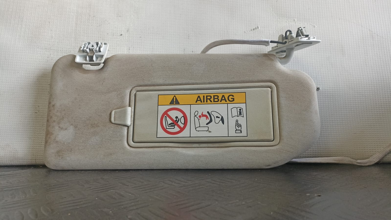 Visera (Sombrilla - Parasol) Derecha Peugeot 3008 2019