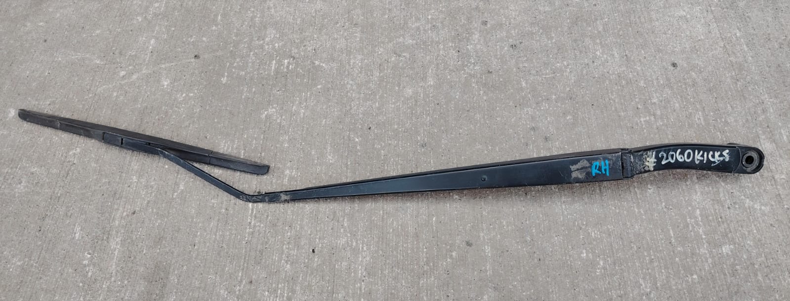 Limpia parabrisa derecho (plumillas) nissan kicks
