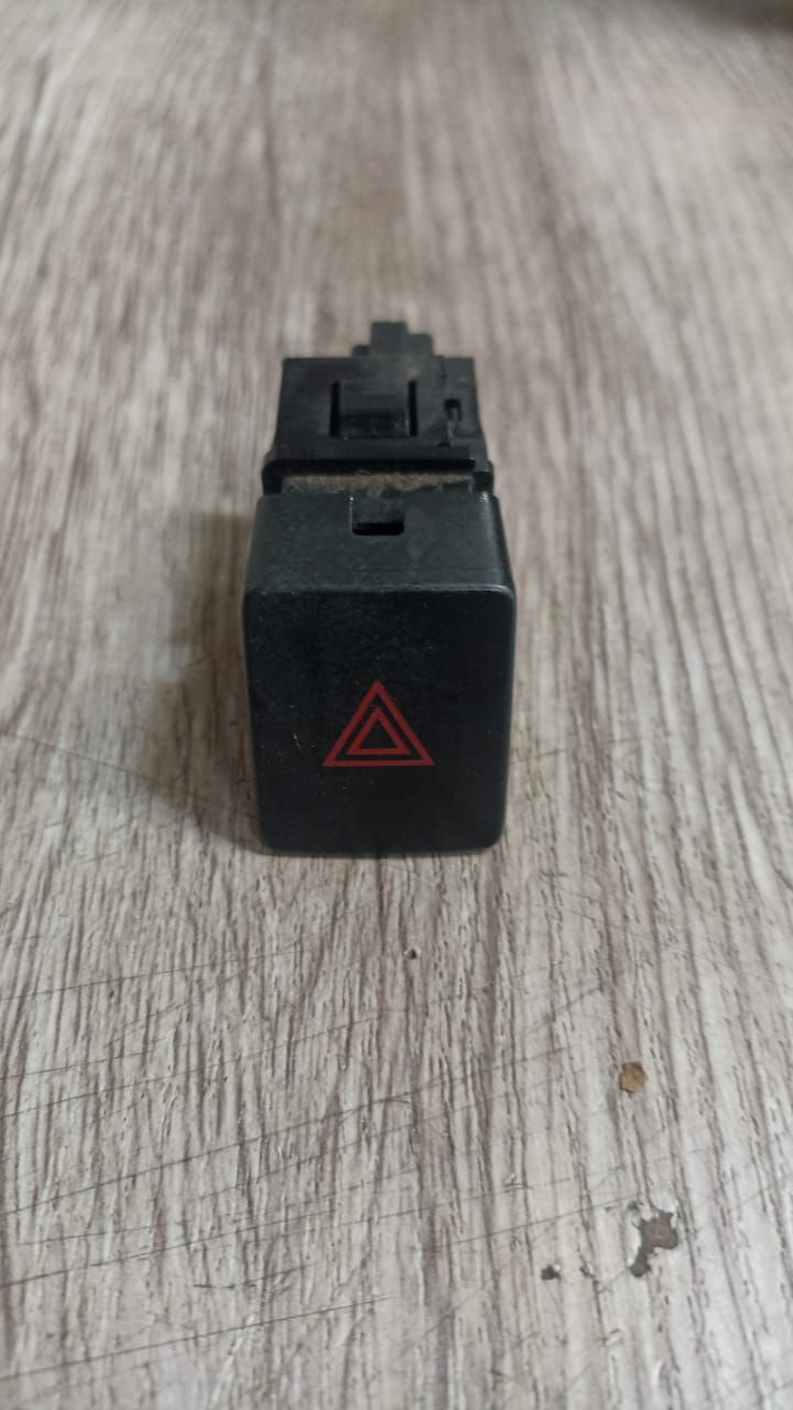 Boton hazard (intermitentes) nissan qashqai