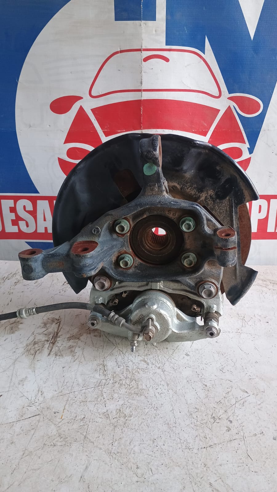 Muñon delantero derecho mazda cx3