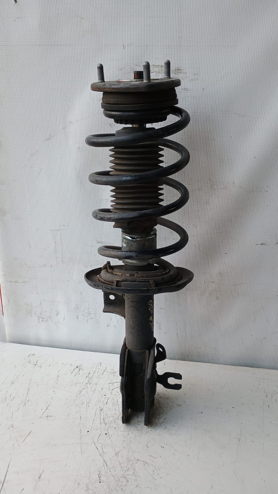 Amortiguador delantero derecho mazda 6