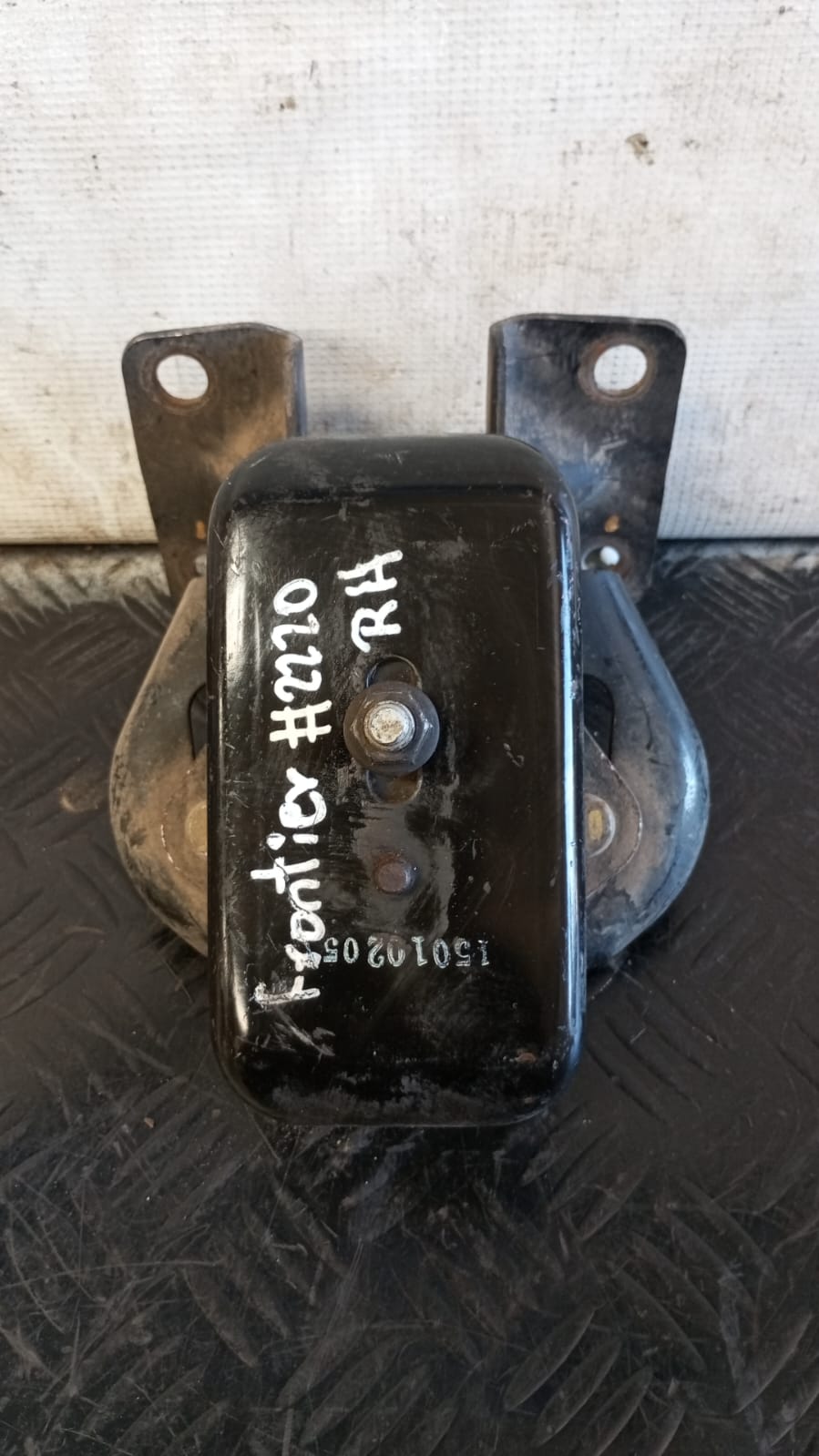 Soporte De Motor Derecho Kia Frontier 2015