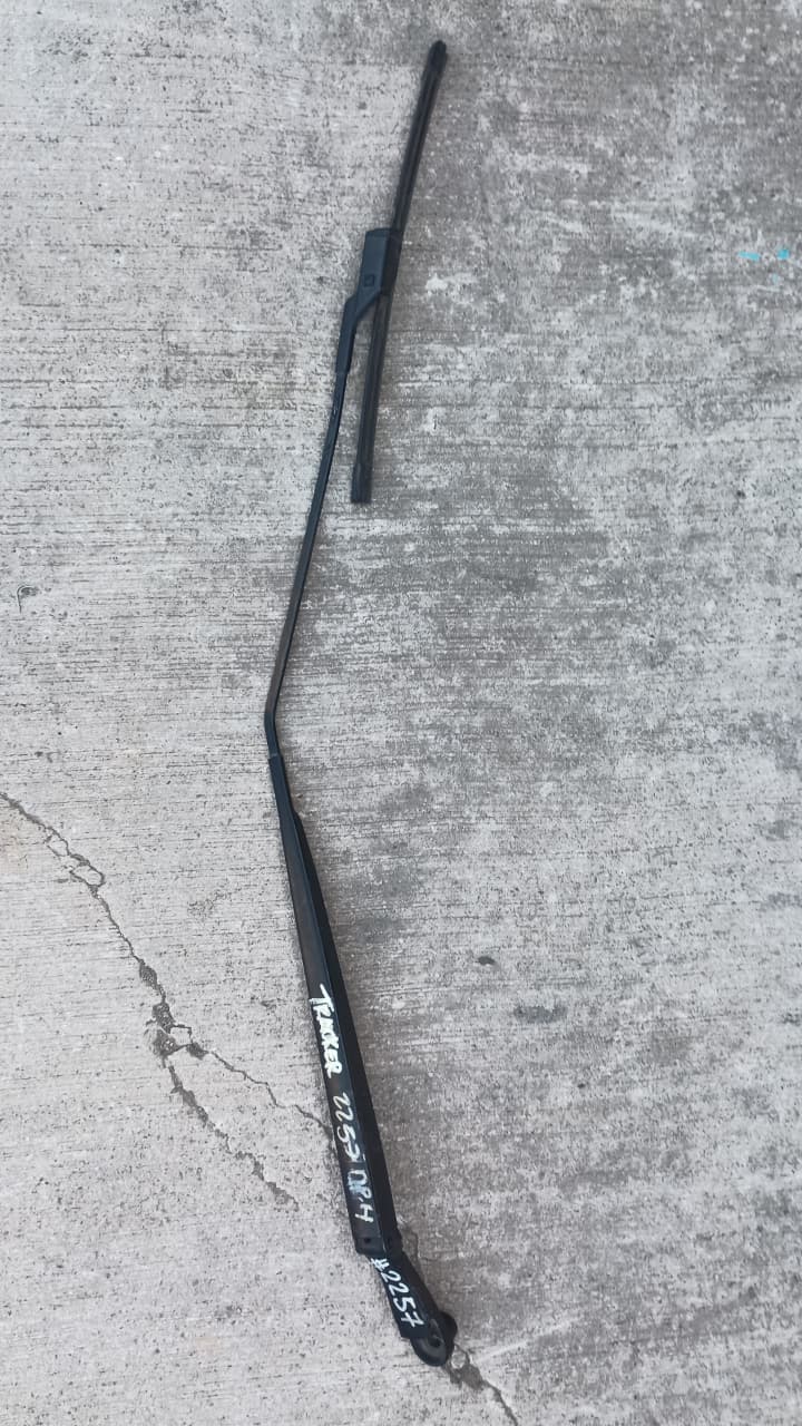 Limpia Parabrisa Derecho (Plumillas) Chevrolet Tracker 2019