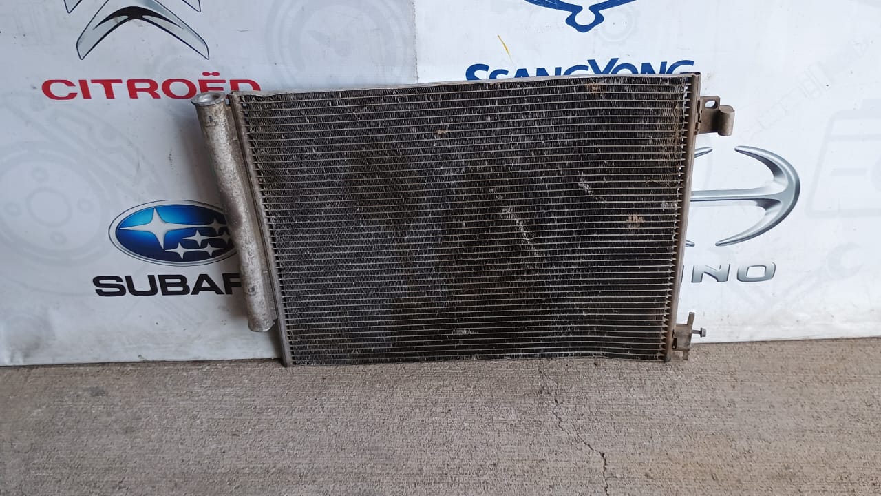 Radiador de aire renault symbol