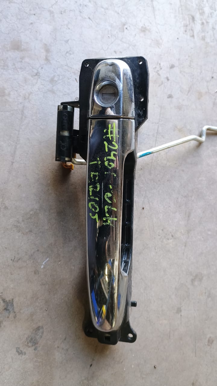 Manilla exterior delantero izquierdo daihatsu terios