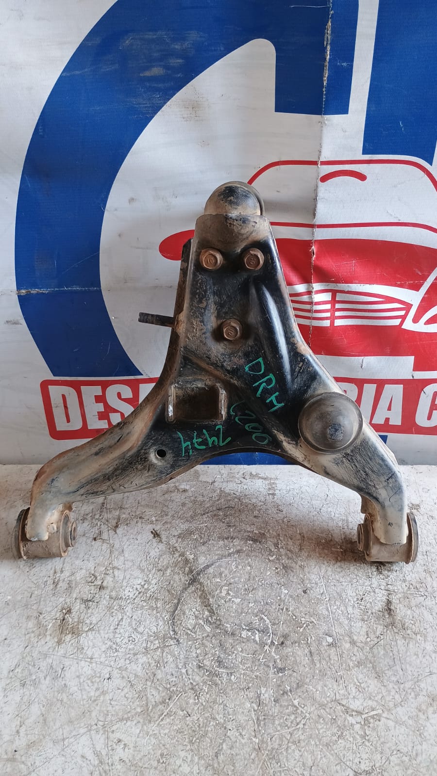 Bandeja delantera derecha inferior mitsubishi l200