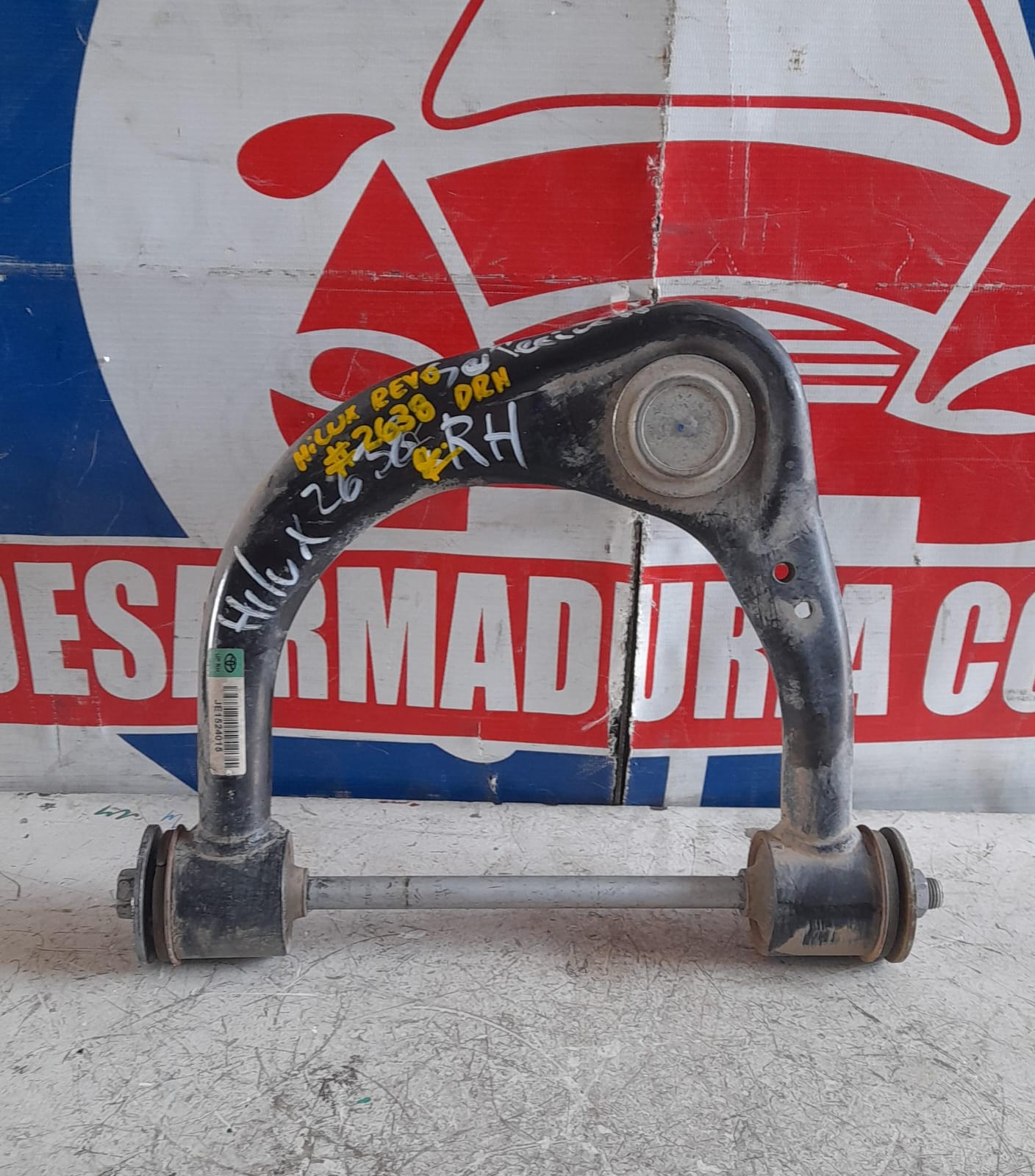 Bandeja delantera derecha superior toyota hilux
