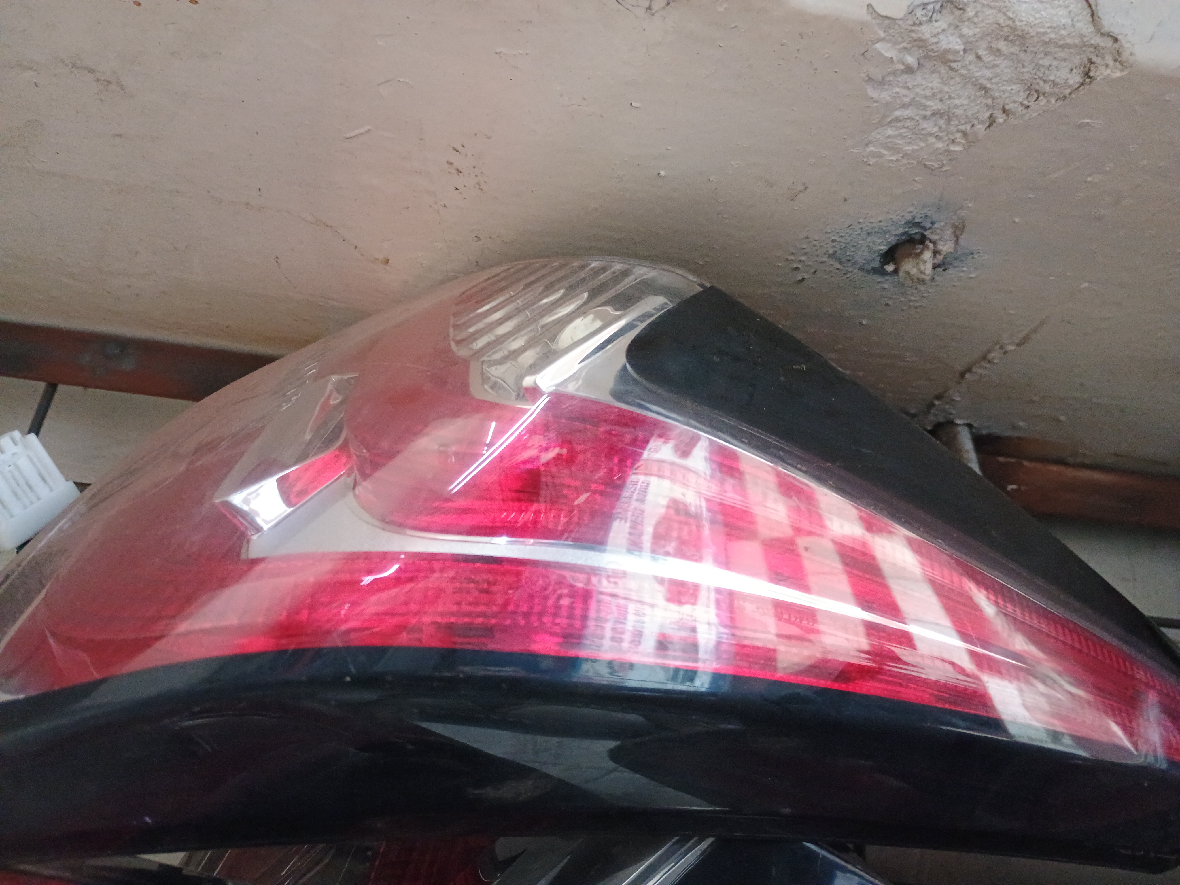 Foco maleta / portalon izquierdo nissan murano