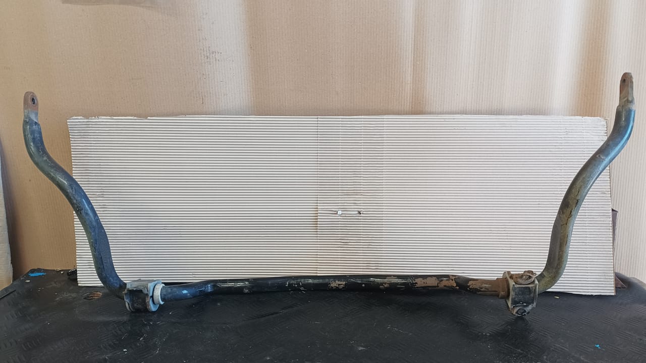 Barra estabilizadora delantera toyota hilux