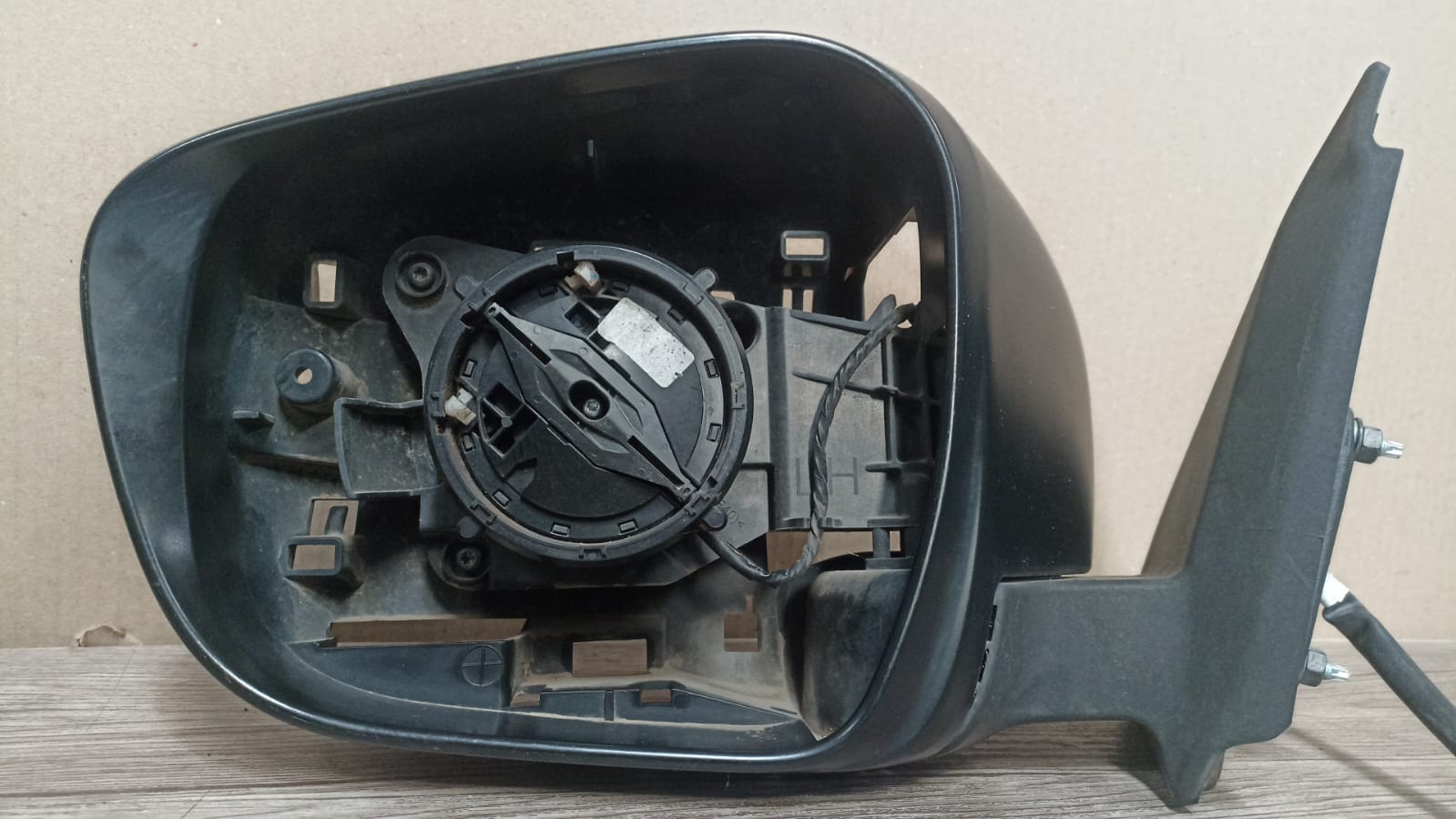 Espejo puerta izquierdo nissan np300