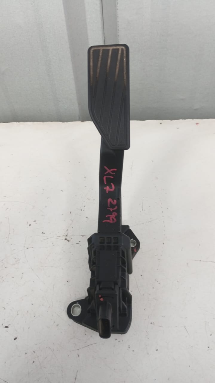 Pedal de aceleracion suzuki xl7