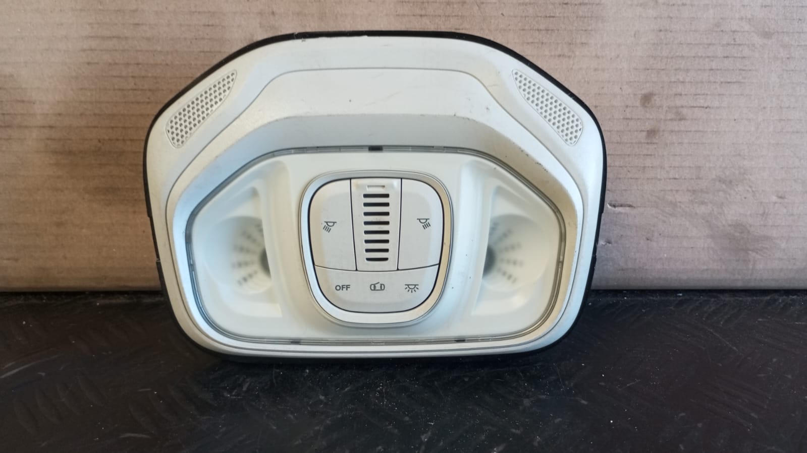 Luz Interior Delantera Fiat Argo 2022