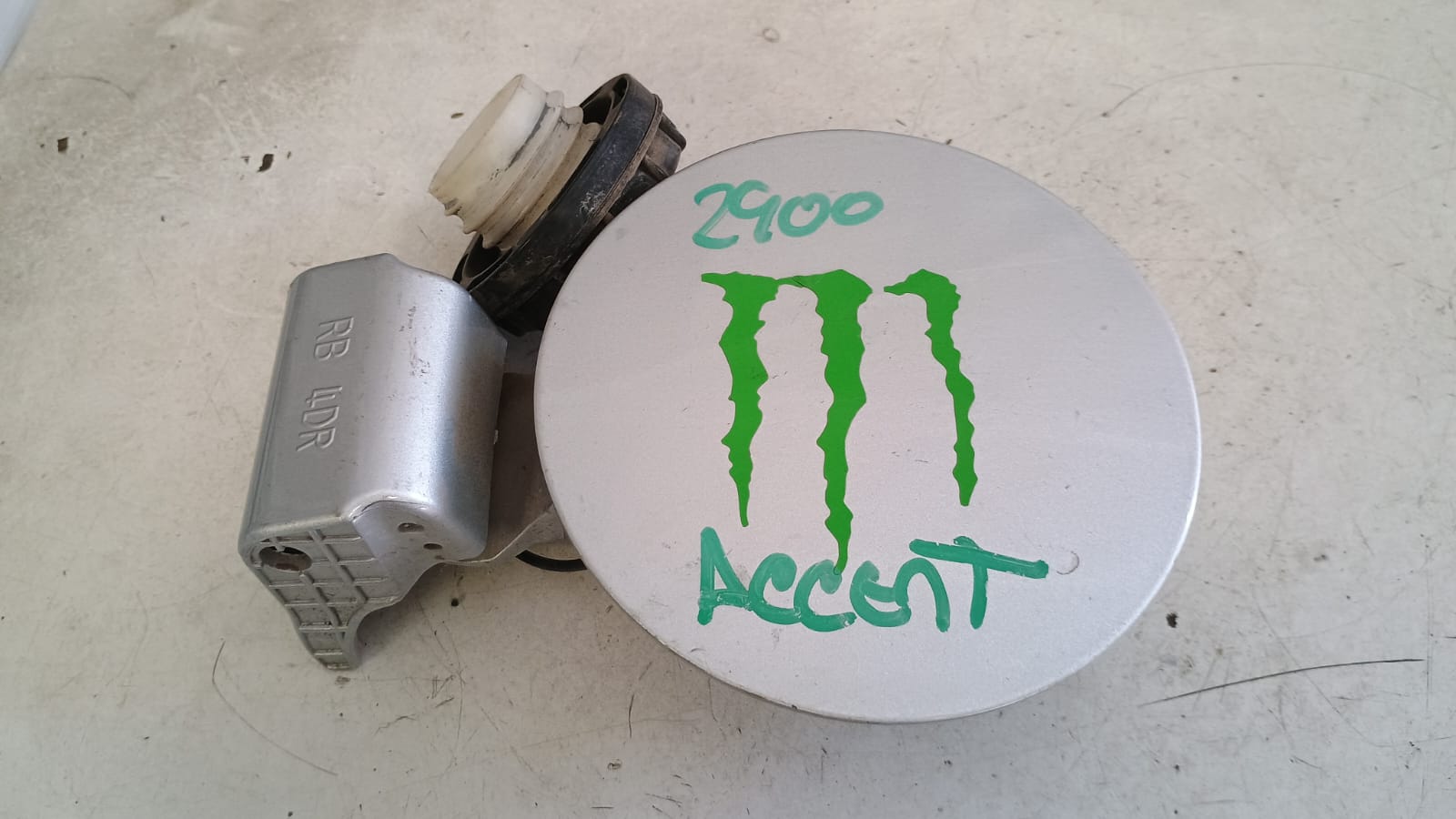 Tapa de bencina exterior hyundai accent rb