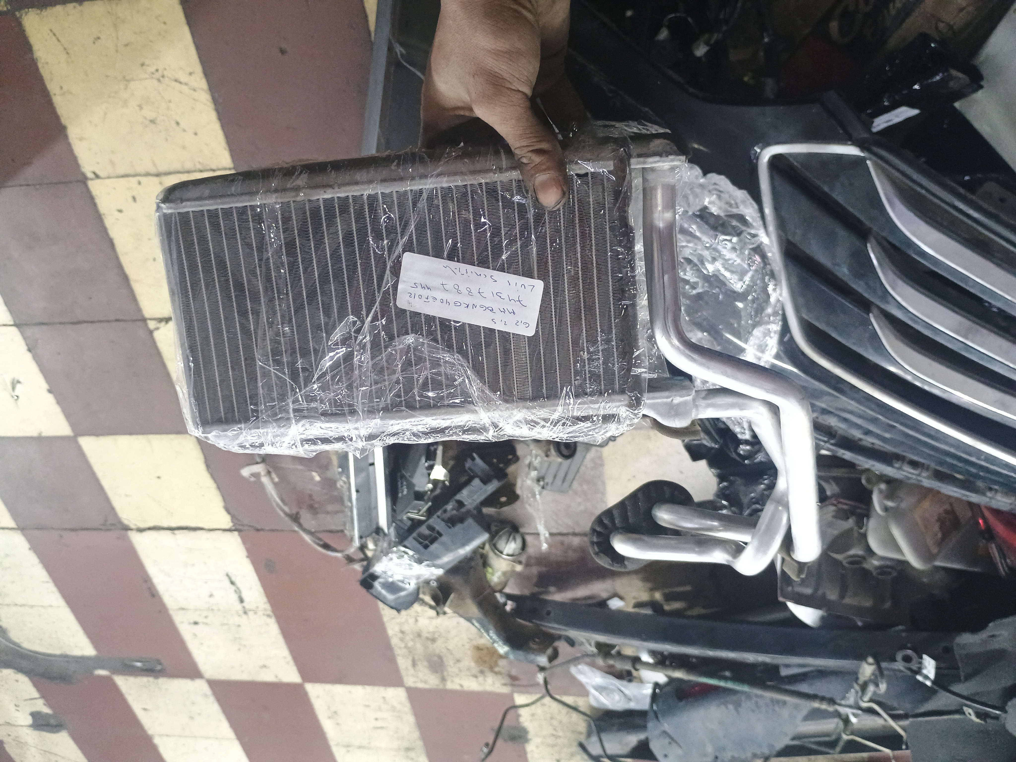 Radiador De Calefaccion Mitsubishi Montero Sport G2 2013