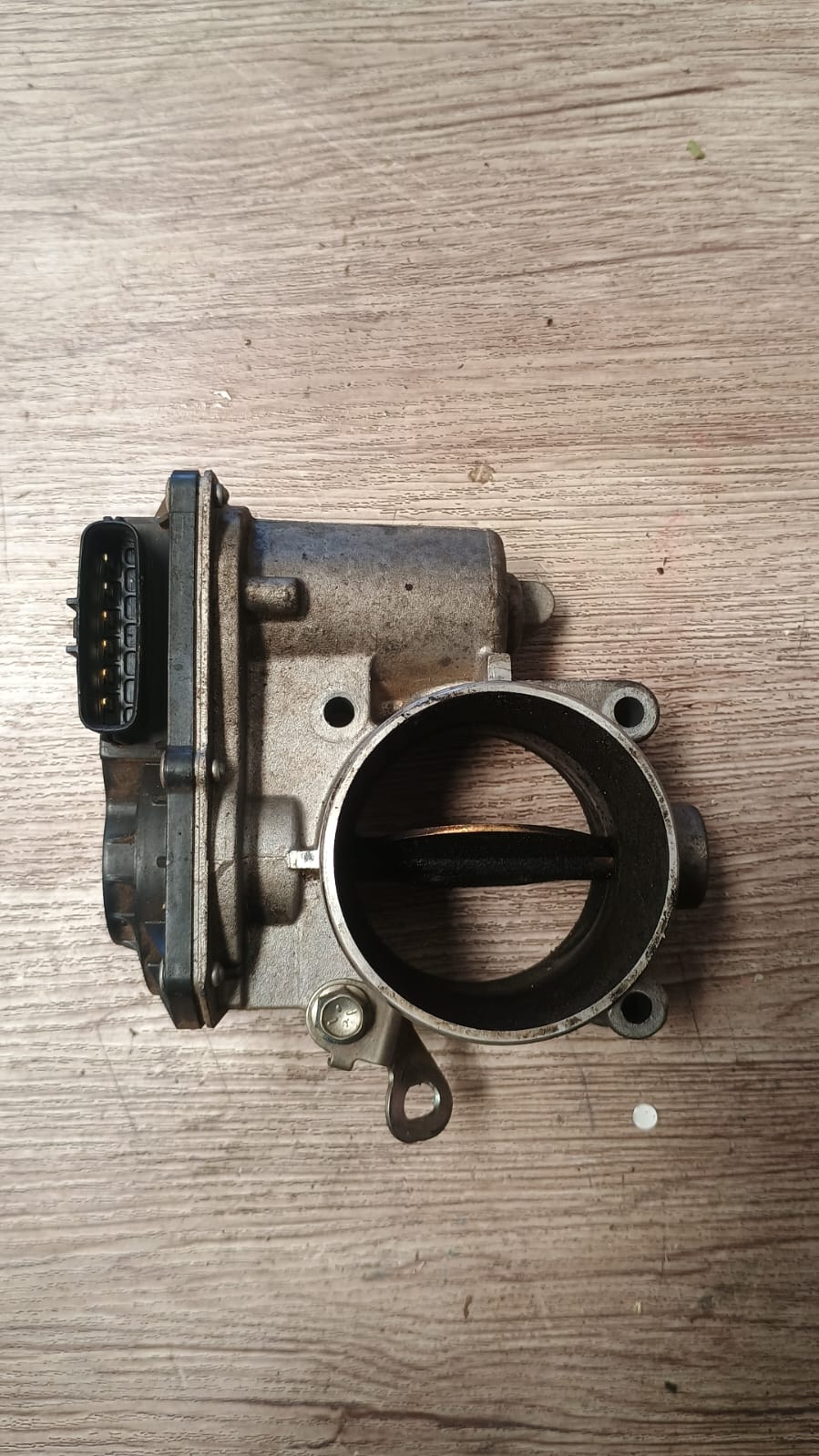 Cuerpo de aceleracion mitsubishi l200