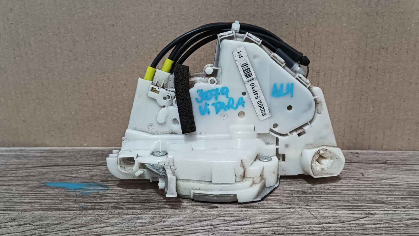 Chapa puerta delantera izquierda suzuki vitara