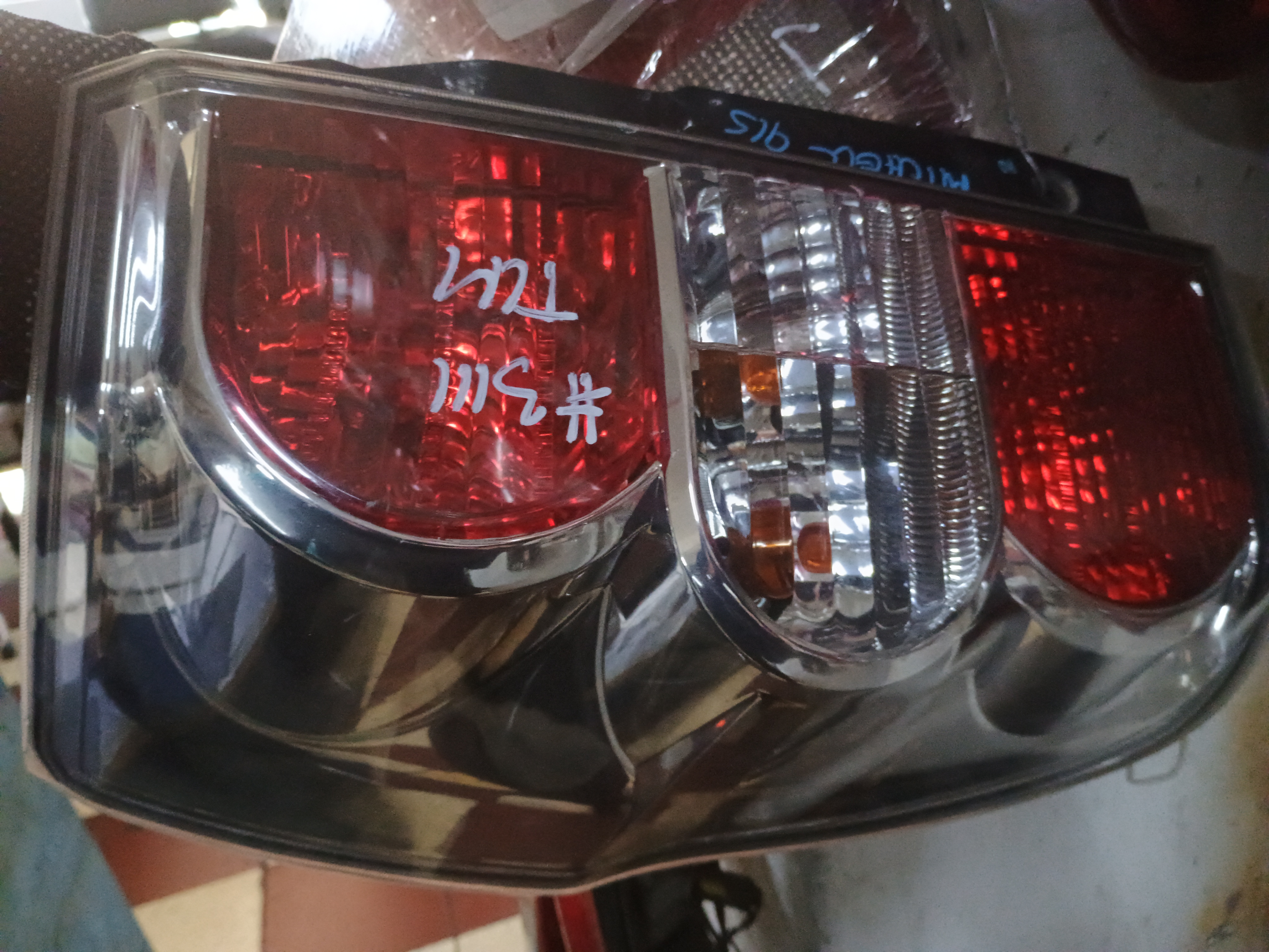Foco trasero izquierdo suzuki grand vitara