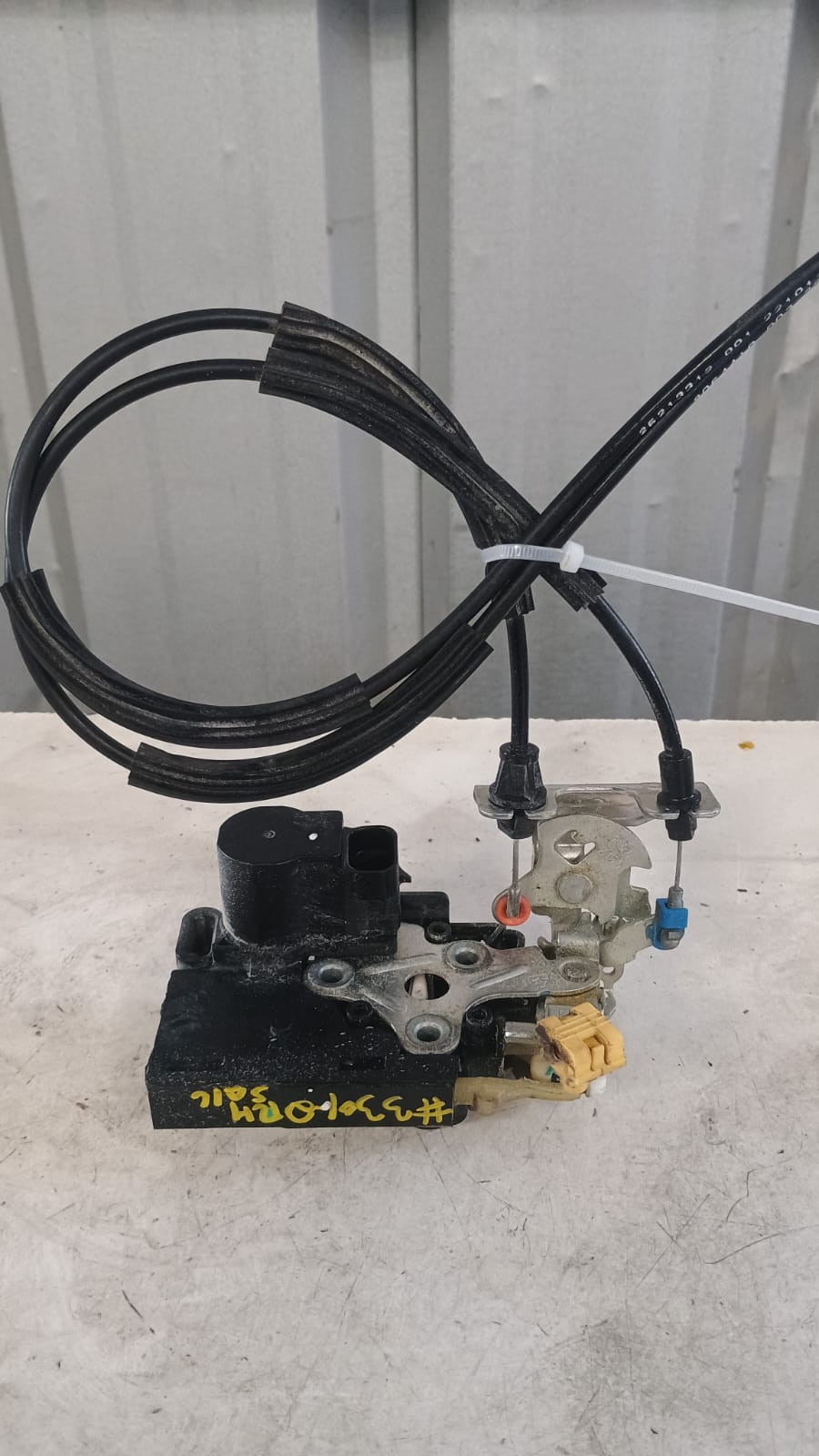 Chapa Puerta Delantera Derecha Chevrolet Sail 2023