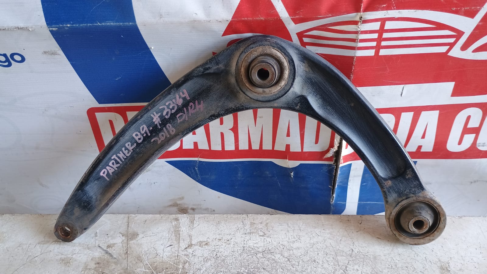 Bandeja delantera derecha inferior peugeot partner 2016 2017 2018