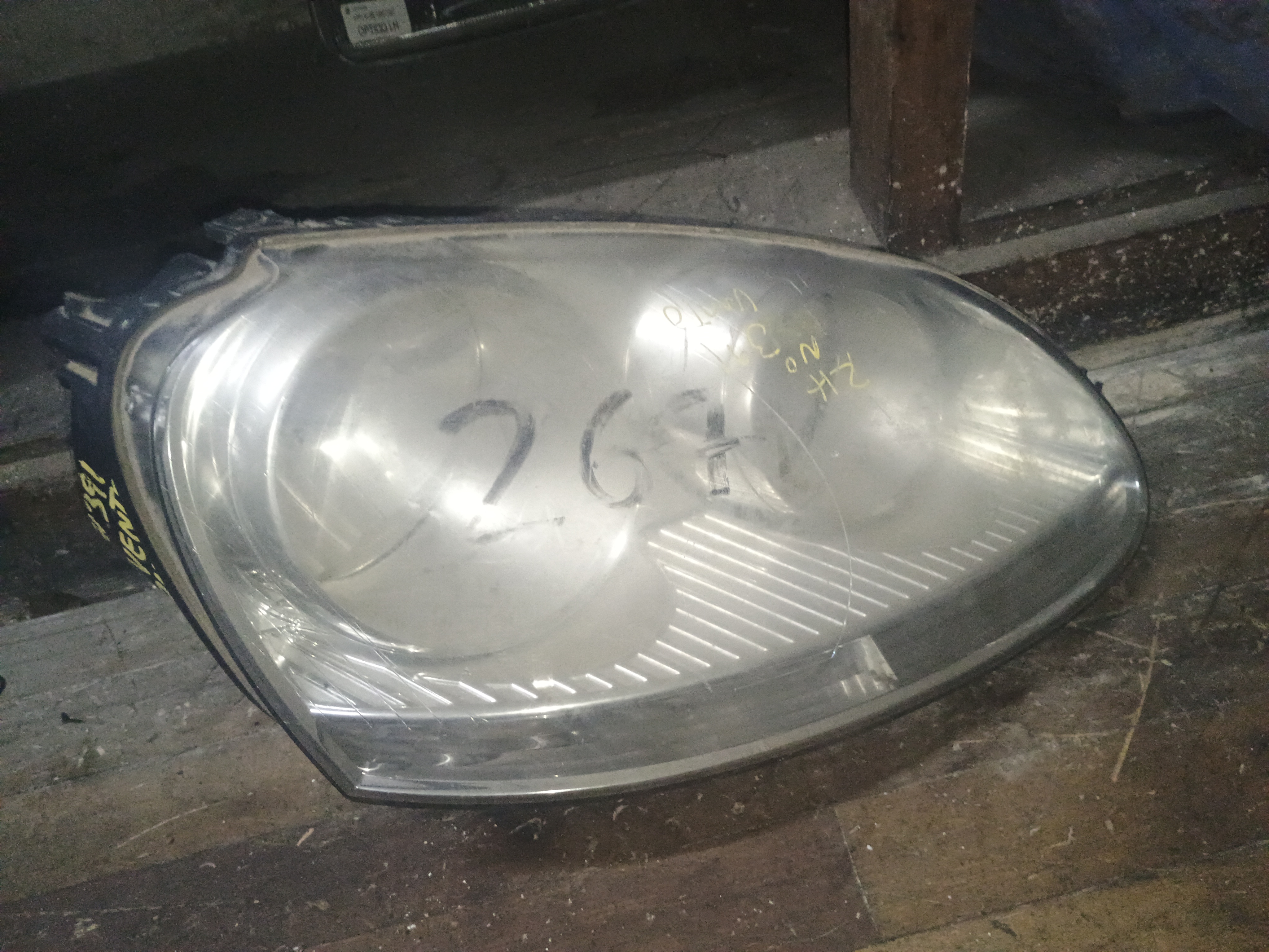 Optico Derecho Volkswagen Vento 2008