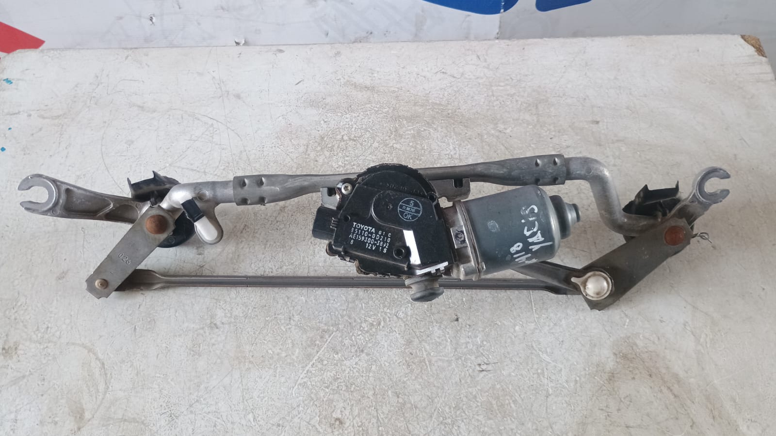 Motor limpia parabrisa toyota yaris