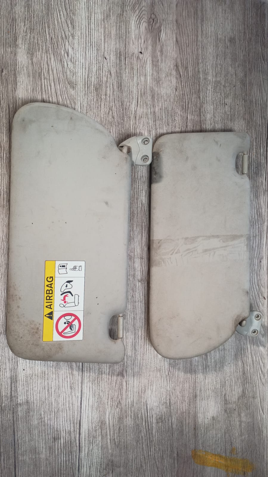 Visera (Sombrilla - Parasol) Derecha Nissan Np300 2018