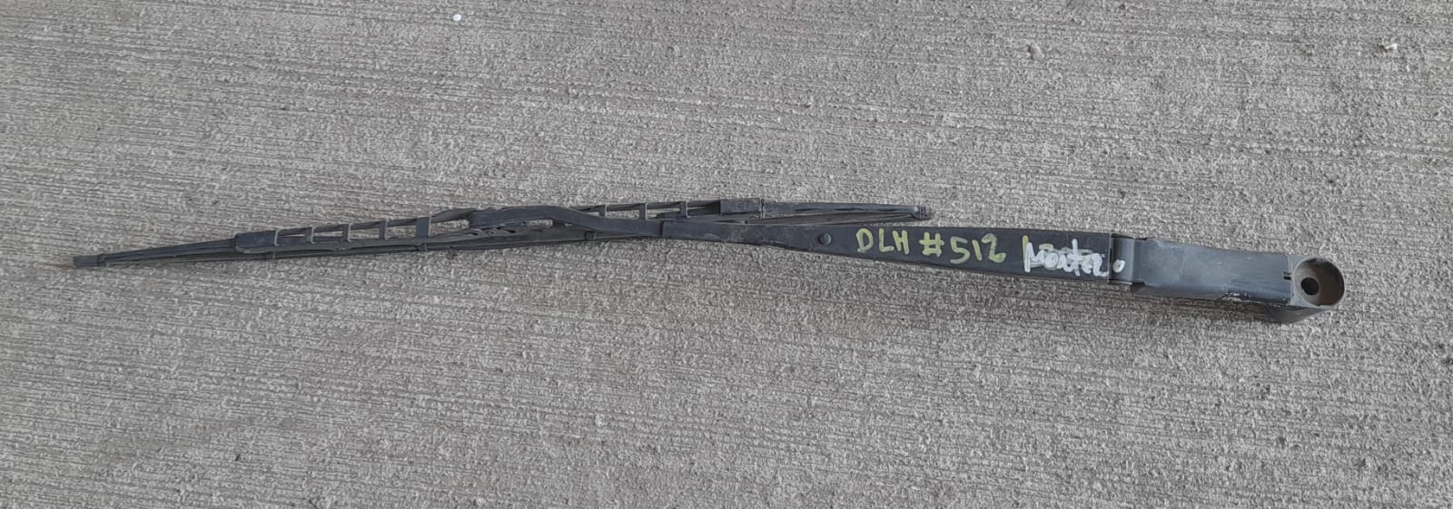 Limpia parabrisa izquierdo (plumillas) mitsubishi montero sport g2