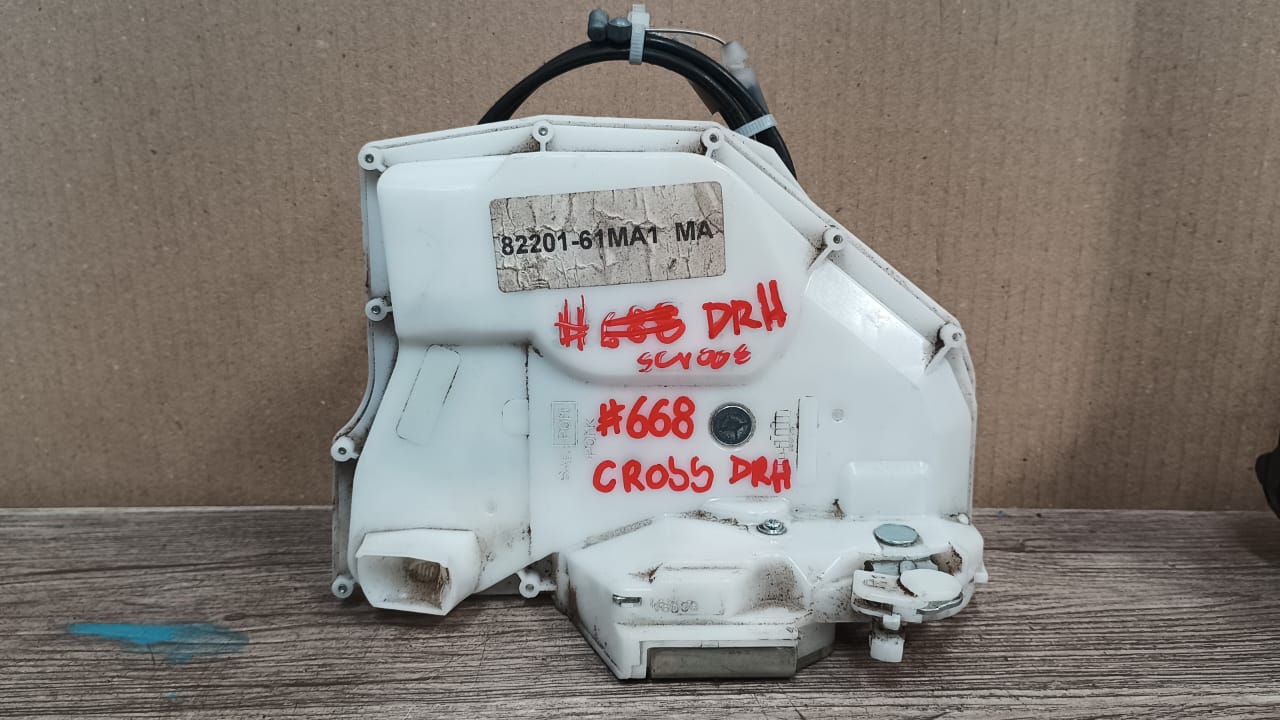 Chapa puerta delantera derecha suzuki s cross