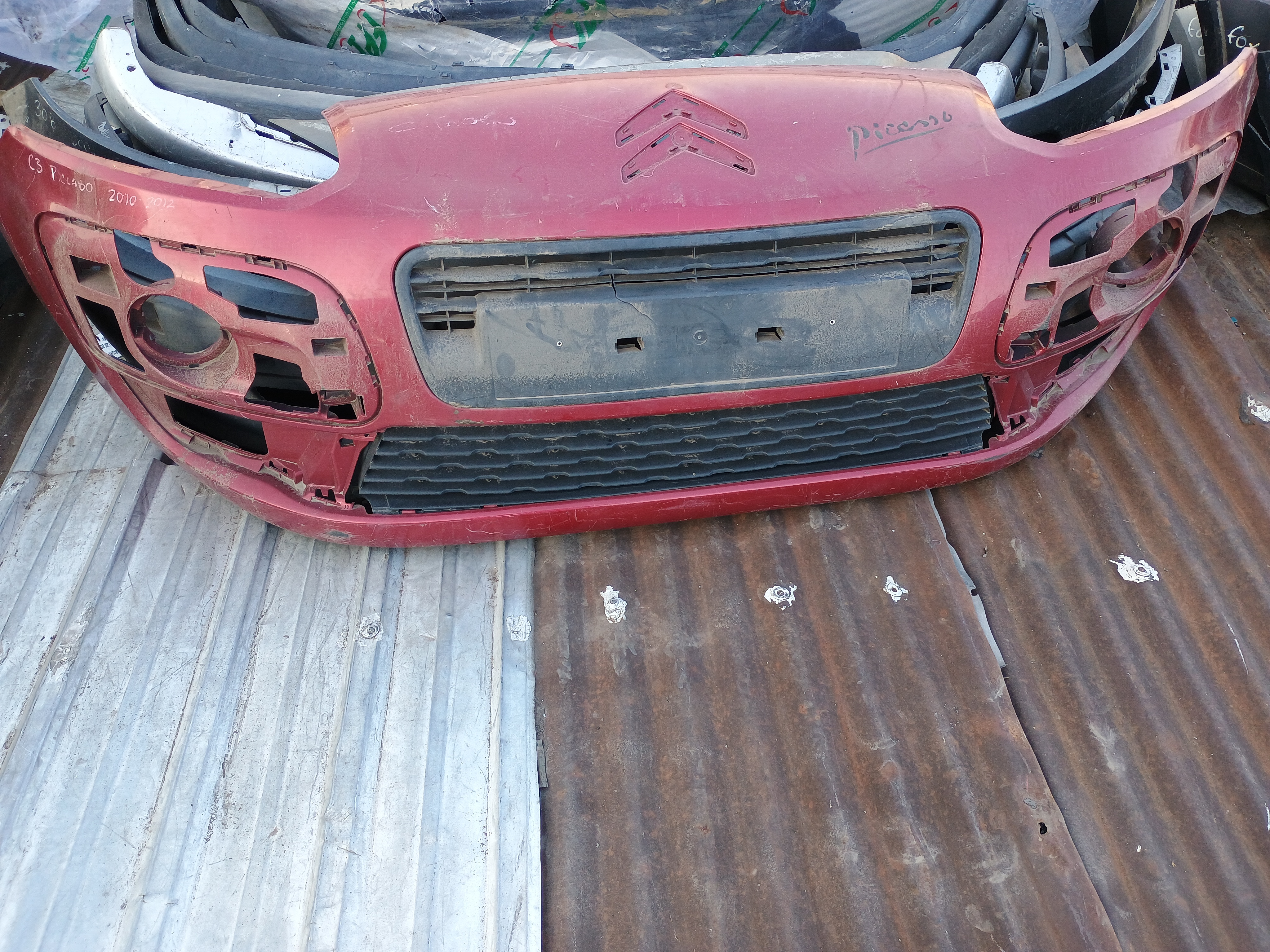 Parachoque delantero citroen c3 picasso 2010 2011 2012 2013