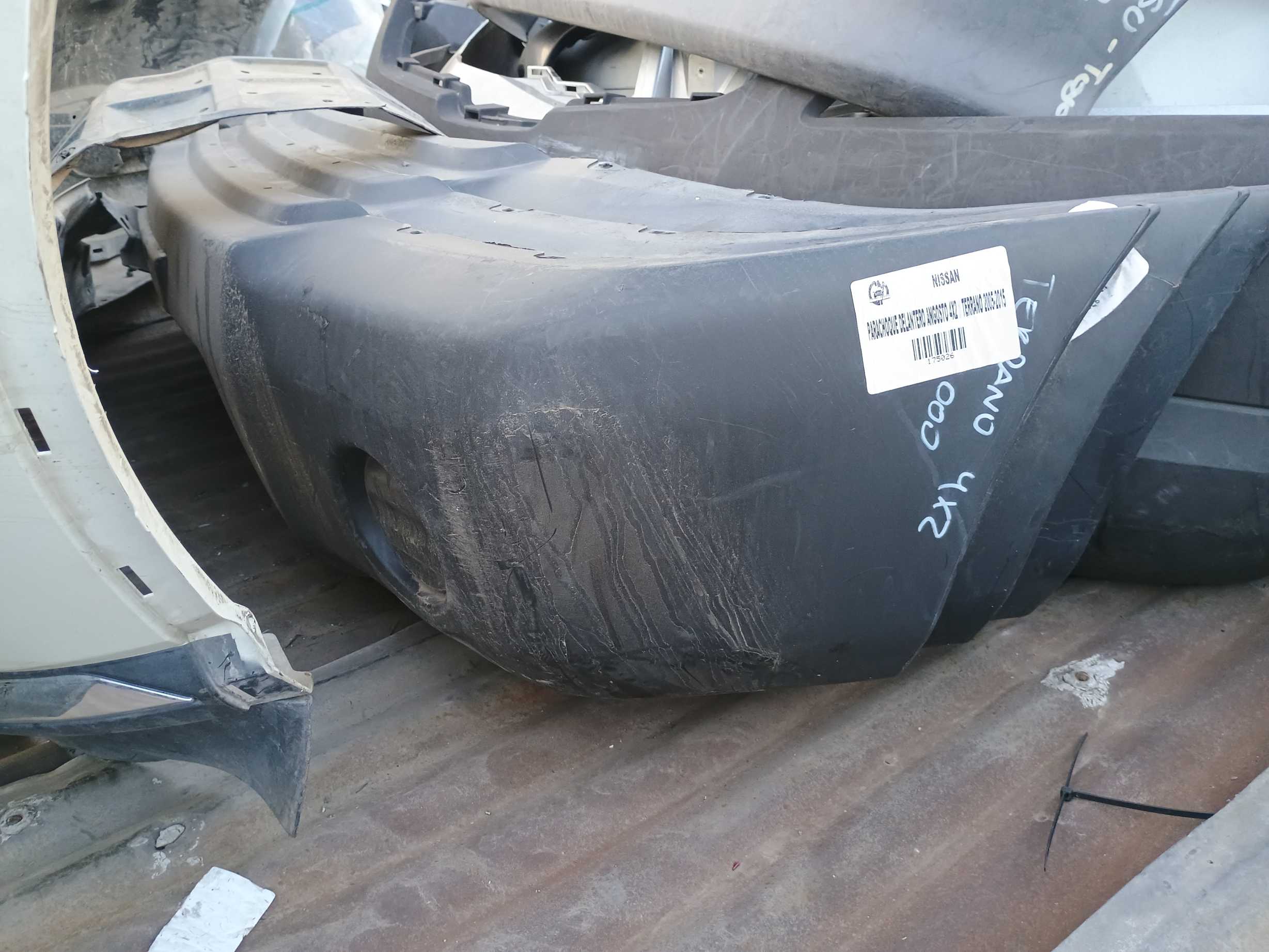 Parachoque delantero nissan terrano 2005 2006 2007 2008 2009 2010 2011 2012 2013 2014 2015