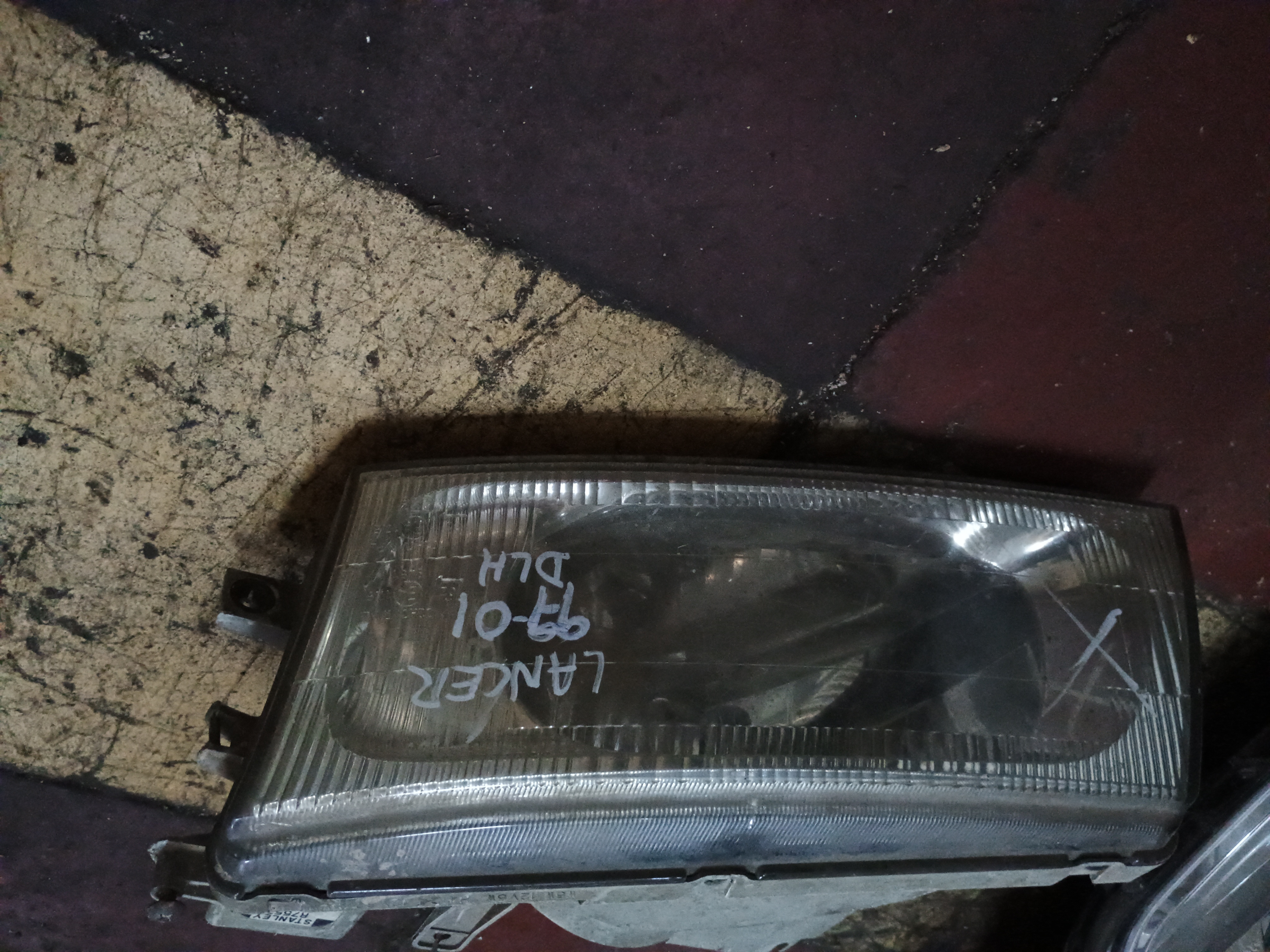 Optico izquierdo mitsubishi lancer 1995 1996 1997 1998 1999