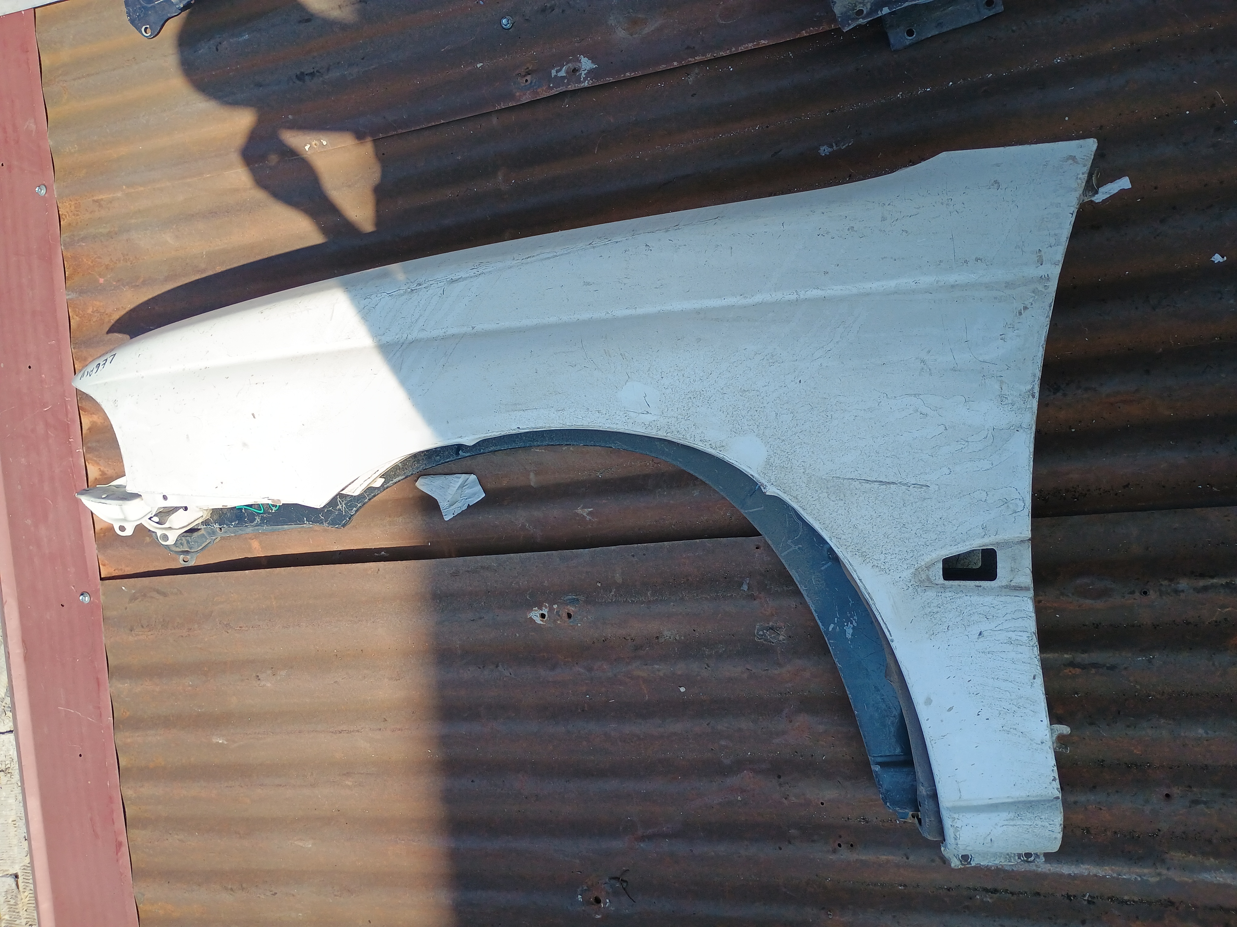 Tapabarro izquierdo subaru legacy 1995 1996 1997 1998 1999