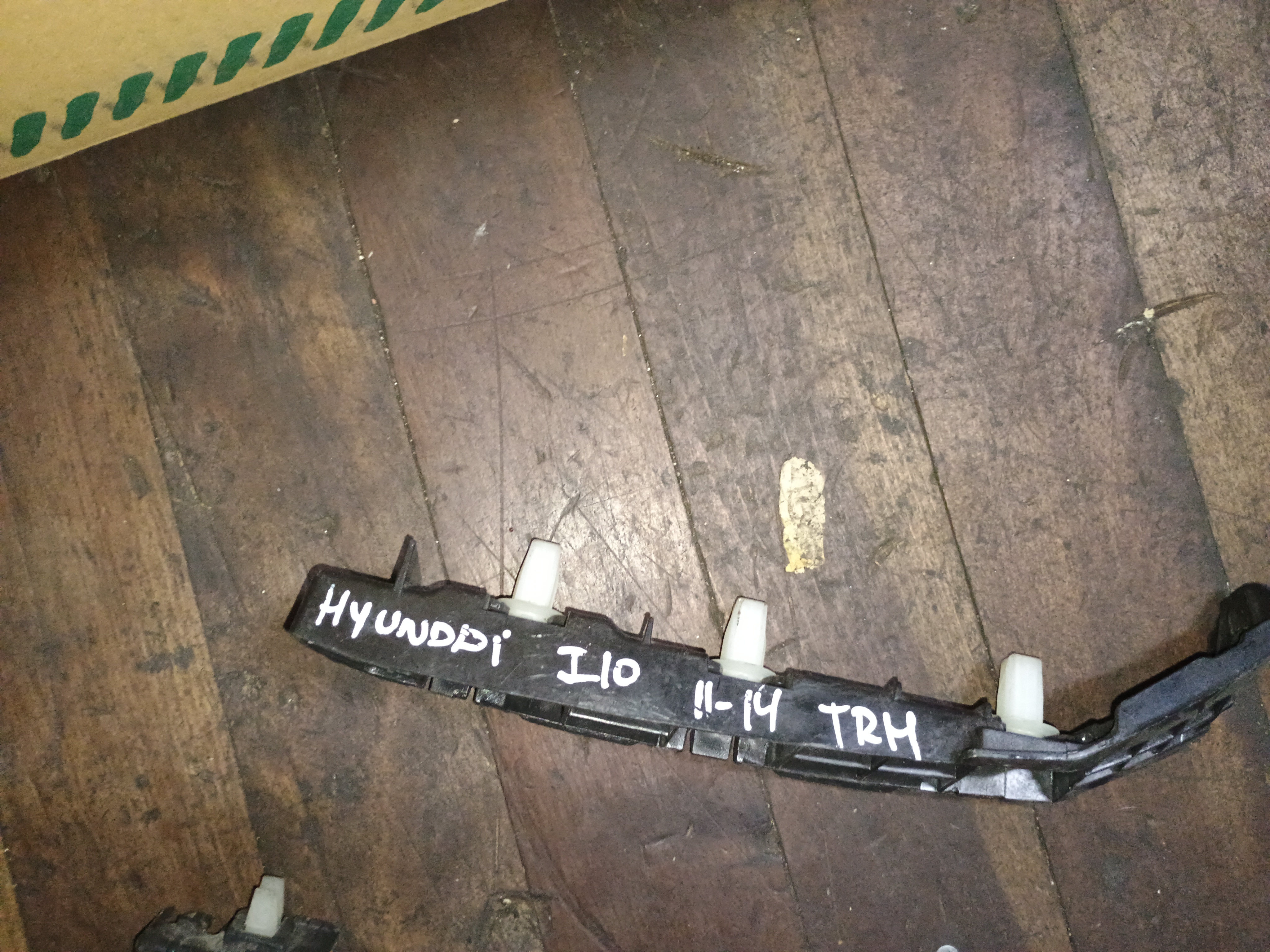 Mensula de parachoque trasero derecho hyundai i10 2011 2012 2013 2014