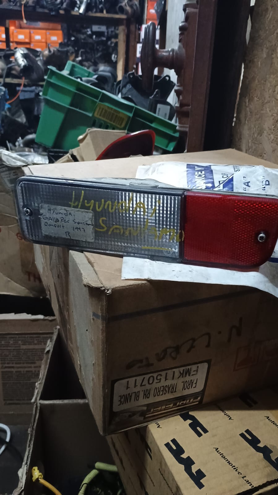 Tercera luz de freno hyundai galloper 1990 1991 1992