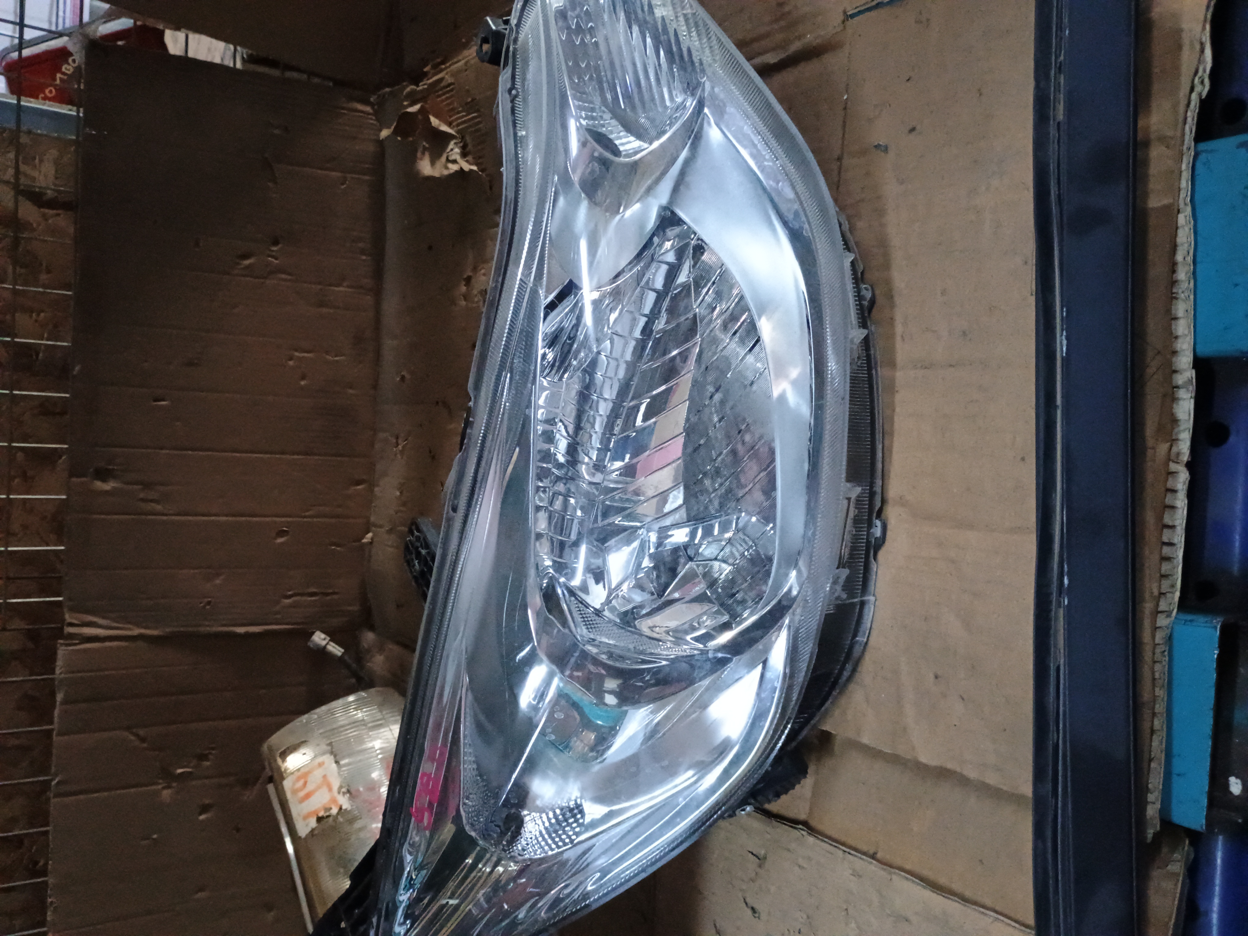 Optico derecho chevrolet sail 2016 2017 2018